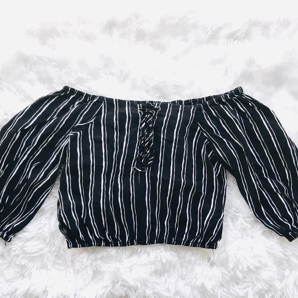 Forever 21 Tops - F21 stripped off the shoulder top